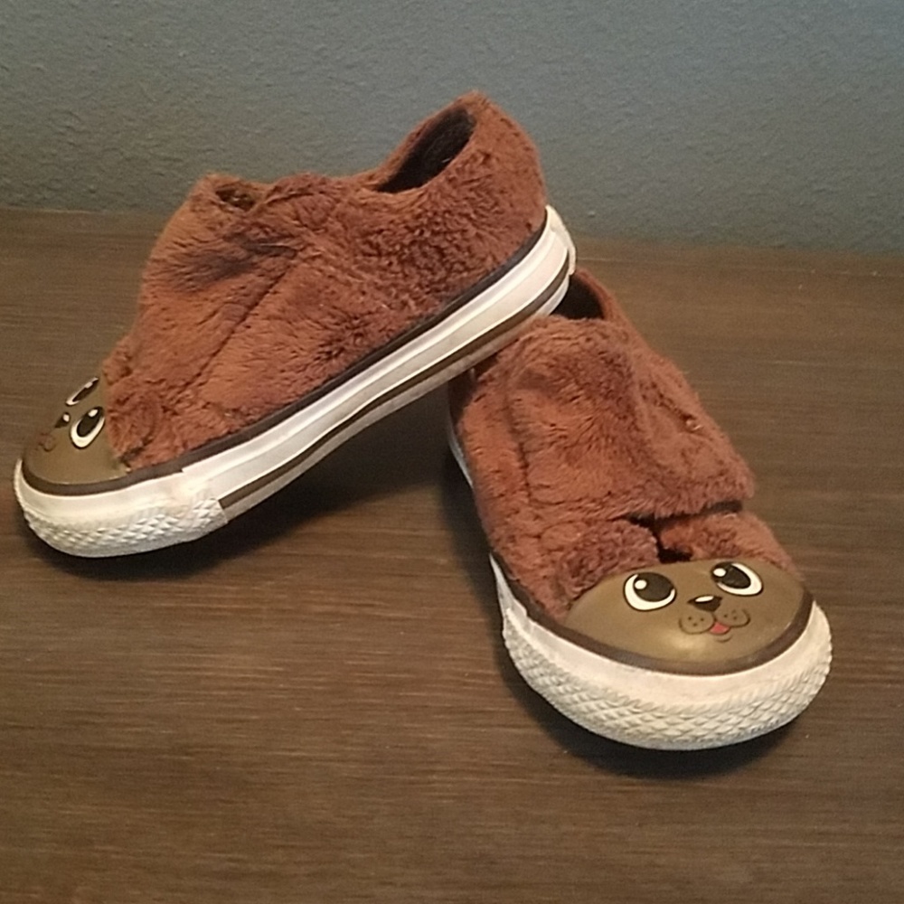 Cute teddy bear converse